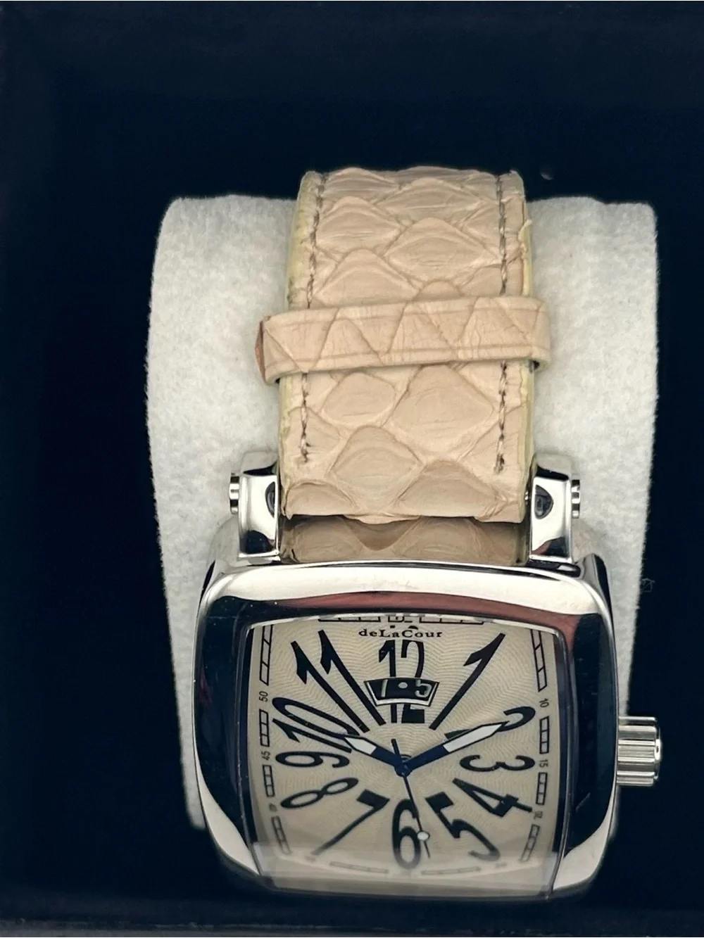DeLacour Via Larga Men’s Limited Edition White Dial And Strap Quartz 36mm Watch